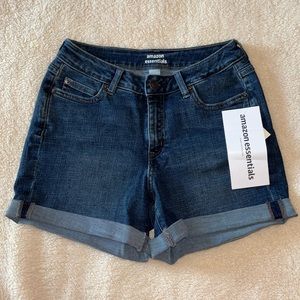 NWT - Amazon Essentials Denim Shorts Sz 0